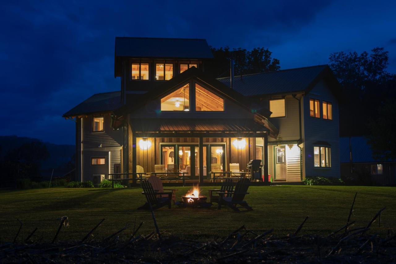 Tenwood Lodge Ithaca Exterior foto